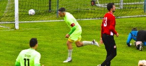 Jan Hoch zařídil s Týnem jediný gól Oseka, který měl cenu tří bodů.